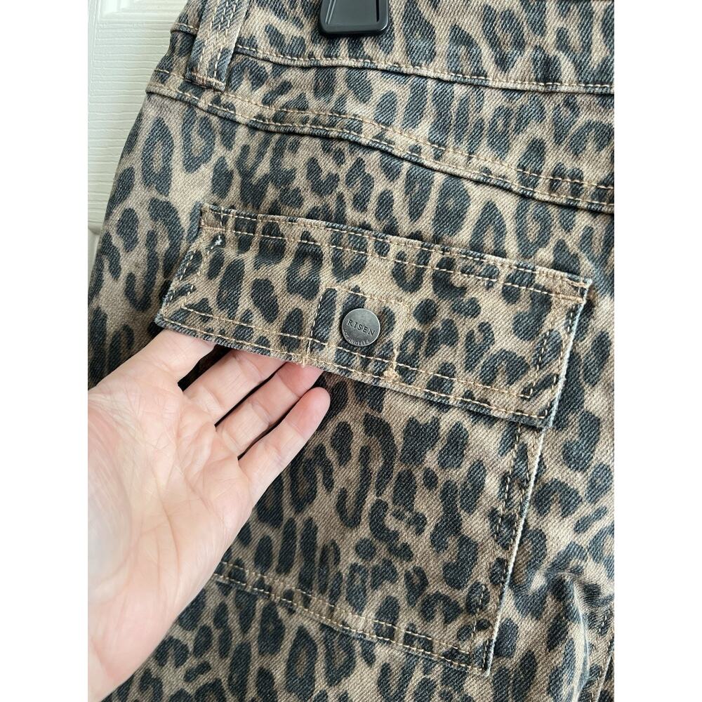 RISEN Women's Leopard Print Wide Leg Barrel High-Waist Denim Jeans Sz 9/29 NWT - Picture 7 of 16